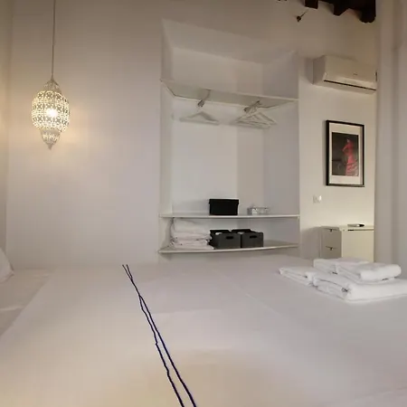 Del Parque Flats Alvarez Suite Malaga Exterior photo